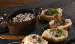 混ぜるだけ！コンビーフチーズディップ